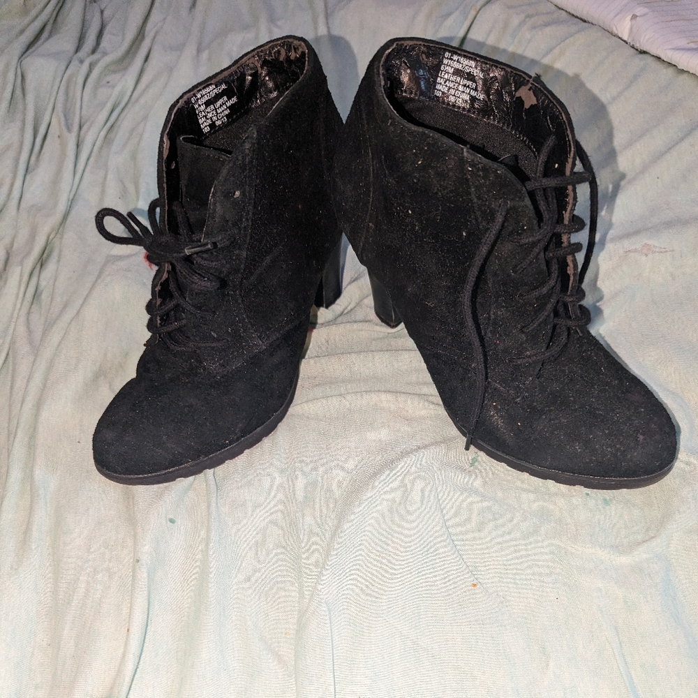 Black booties - Picture 2 of 2
